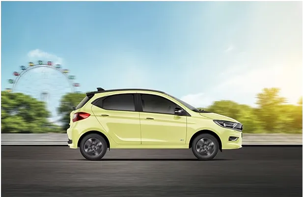 Tata Tata Tiago EV – Right view